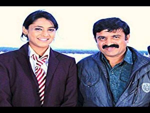 -ಜಿಲ್ ಜಿಲ್ ಚಿತ್ರದ ನಿರ್ಮಾಪಕ ವೆಂಕಟೇಶ್ ಪ್ರಸಾದ್ ಜೊತೆ ನಟಿ ಪೂವಿಶಾ