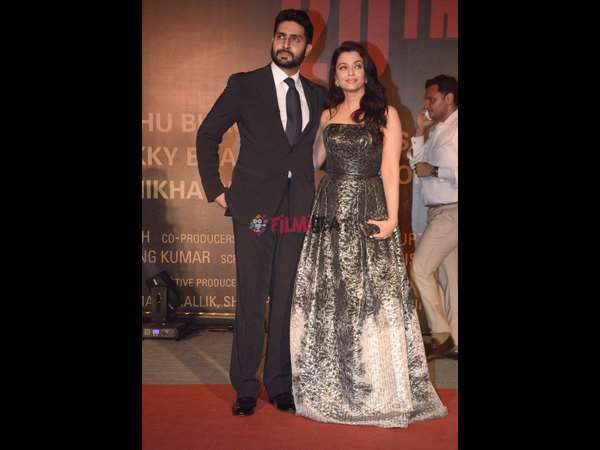 -'ಸರ್ಬ್ಜಿತ್' ಪ್ರೀಮಿಯರ್ ಶೋನಲ್ಲಿ ಐಶ್ವರ್ಯ ರೈ-ಅಭಿಷೇಕ್ ಬಚ್ಚನ್ ದಂಪತಿ