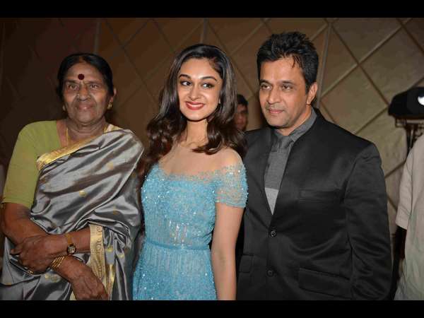 -ಅಪ್ಪ-ಮಗಳು (ಅರ್ಜುನ್ ಸರ್ಜಾ, ಐಶ್ವರ್ಯ ಅರ್ಜುನ್)