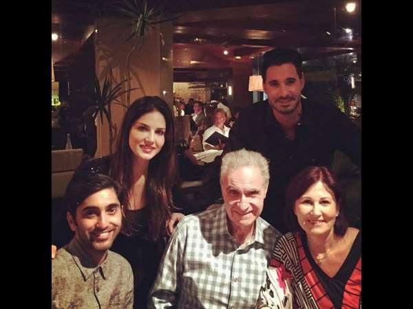 -ಫ್ಯಾಮಿಲಿ ಜೊತೆ ಸನ್ನಿ ದಂಪತಿ