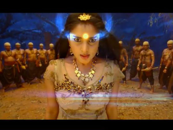 'ಬಾಹುಬಲಿ'ಗಿಂತ 'ನಾಗರಹಾವು' ಗ್ರೇಟ್.! ಯಾಕೆ.?