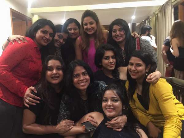 -ಮಾಳವಿಕಾ ಅವಿನಾಶ್, ಸ್ಪಂದನ ವಿಜಯ ರಾಘವೇಂದ್ರ, ನಭಾ ನಟೇಶ್, ರೇಖಾ ಜಗದೀಶ್ ಗ್ರೂಪ್ ಫೋಟೋ