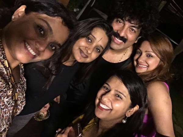 -ಗುರುಕಿರಣ್, ಪ್ರಿಯಾಂಕ ಉಪೇಂದ್ರ, ಮಾಳವಿಕಾ ಅವಿನಾಶ್