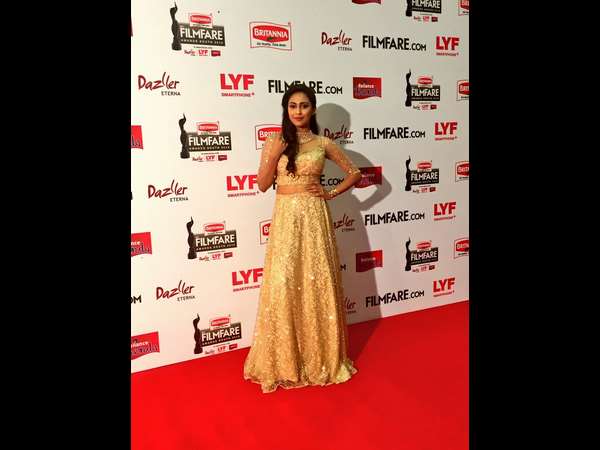 63ನೇ ಫಿಲಂಫೇರ್ ರೆಡ್ ಕಾರ್ಪೆಟ್ ಮೇಲೆ ದಕ್ಷಿಣ ತಾರೆಯರ ರಂಗು