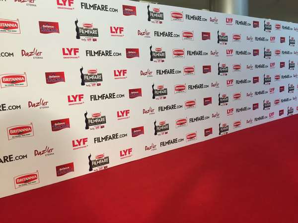 63ನೇ ಫಿಲಂಫೇರ್ ಪ್ರಶಸ್ತಿ ಪ್ರದಾನ ಸಮಾರಂಭ