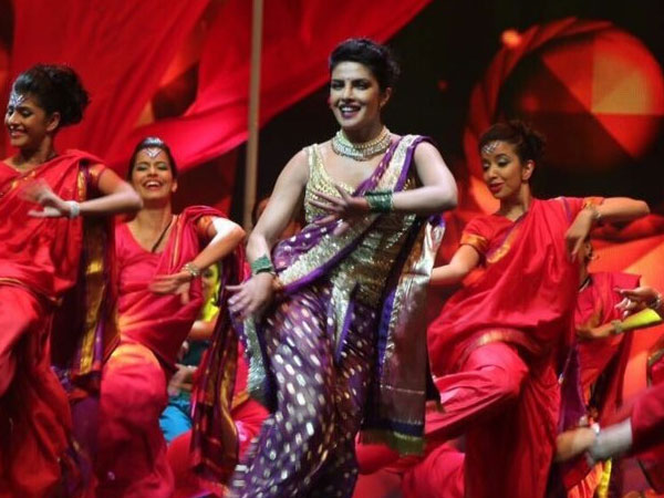 ಐಫಾ (IIFA) ಪ್ರಶಸ್ತಿ ಪ್ರದಾನ ಸಮಾರಂಭದಲ್ಲಿ ಪ್ರಿಯಾಂಕಾ ಛೋಪ್ರಾ ಕಲರ್ ಫುಲ್ ಪರ್ಫಾಮೆನ್ಸ್