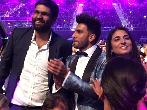 ಐಫಾ ಪ್ರಶಸ್ತಿ 2016 ಪ್ರಶಸ್ತಿ ಪ್ರದಾನ ಸಮಾರಂಭದಲ್ಲಿ ಬಾಲಿವುಡ್ ದಿಗ್ಗಜರ ಸಮ್ಮಿಲನ