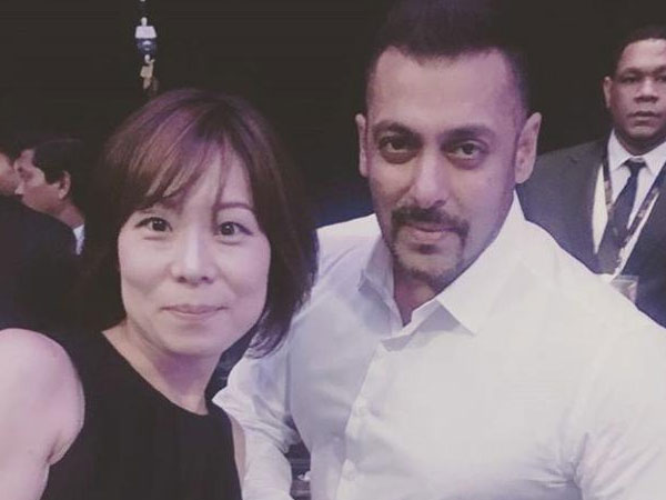 ಐಫಾ ಪ್ರಶಸ್ತಿ 2016 ಪ್ರಶಸ್ತಿ ಪ್ರದಾನ ಸಮಾರಂಭದಲ್ಲಿ ಸಲ್ಮಾನ್ ಖಾನ್