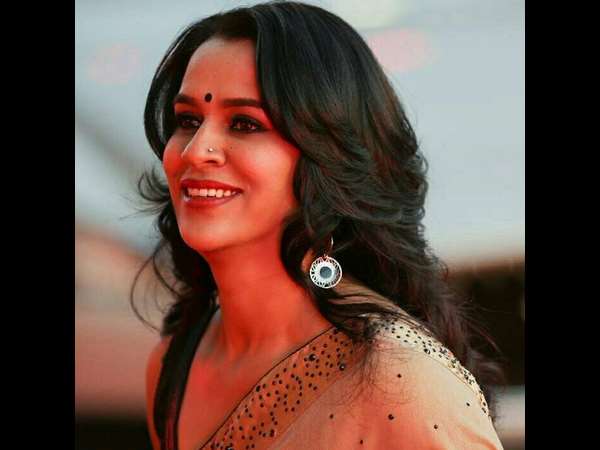 ನಟಿ ಭವಾನಿ ಪ್ರಕಾಶ್ ಖಳನಟಿ