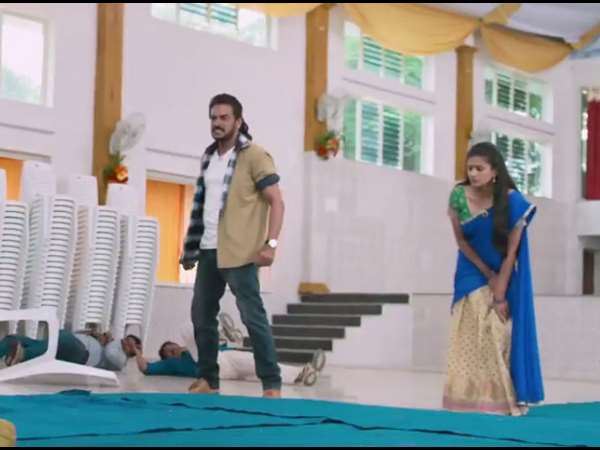 'ಹಾರರ್ ಕಥೆಗೆ ನಗೆಲೇಪ' -ಪ್ರಜಾವಾಣಿ