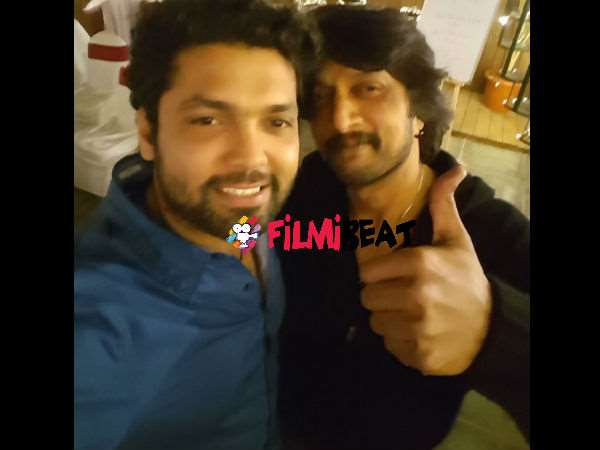 ನಗುತ್ತಾ ಟ್ವೀಟ್ ಮಾಡ್ತಿರ್ತೀವಿ.!