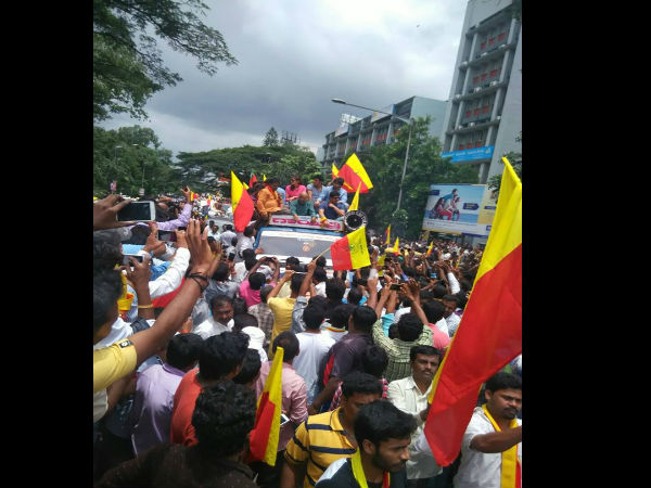 ಪ್ರತಿಭಟನೆಯ ಕೇಂದ್ರವಾಗಿದೆ ಮೆಜೆಸ್ಟಿಕ್