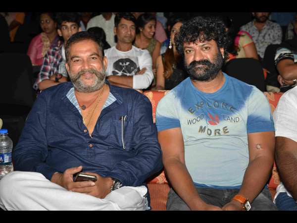 ಬಣ್ಣ ಹಚ್ಚಿದ್ದು ಹೇಗೆ..?