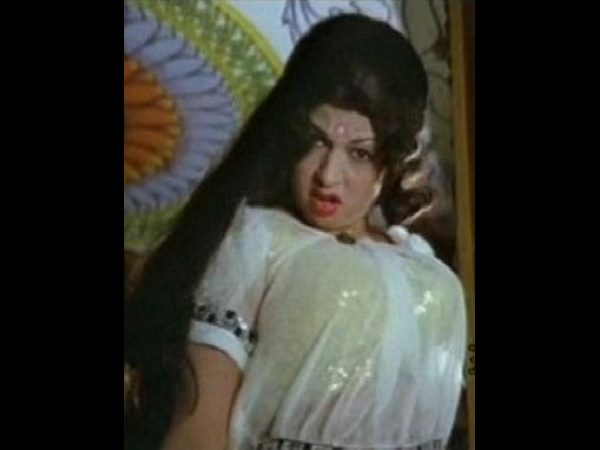 ಮೋಡಿ ಮಾಡುವ ಪಾತ್ರಗಳೇ ಹೆಚ್ಚು