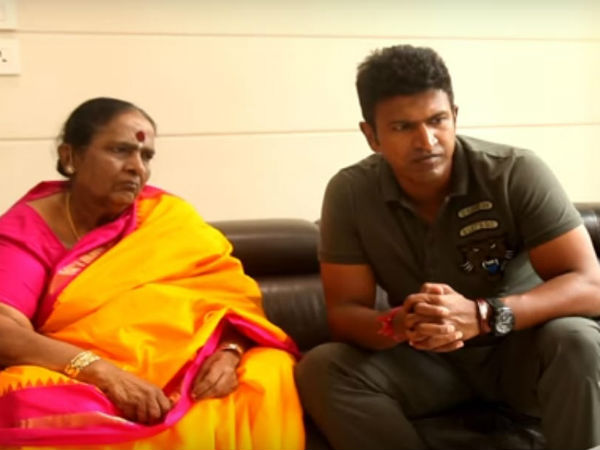 ಪಾರ್ವತಮ್ಮ ರಾಜ್ ಕುಮಾರ್ ಕೈಯಿಂದ ಬಿಡುಗಡೆ