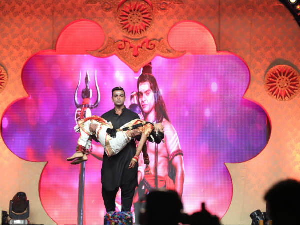 ಸ್ಟೆಪ್ ಹಾಕಿದ ಕಿರುತೆರೆ ತಾರೆಗಳು