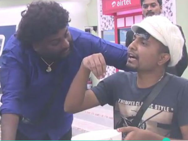 ಹುಚ್ಚ ವೆಂಕಟ್ ಗೂ ಪ್ರಥಮ್ ಗೂ ಆಗ್ಬರಲ್ಲ.!