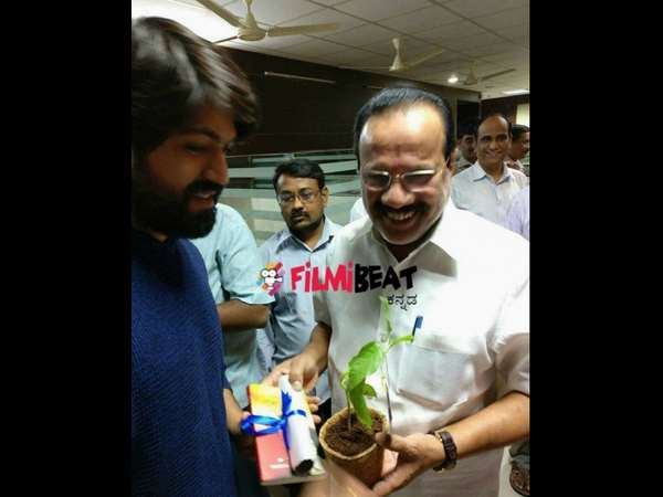 ಡಿ ವಿ ಸದಾನಂದಗೌಡ ಅವರಿಗೆ ಕರೆಯೋಲೆ