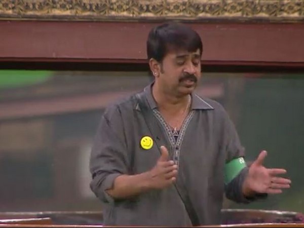 ಅವಳ ಬಗ್ಗೆ ನಾನು ಹೇಳ್ಲಾ?