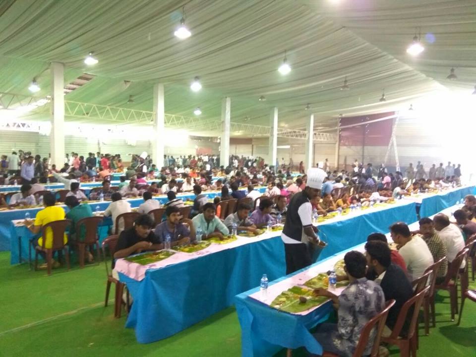 ವಿಶೇಷ ಊಟದ ವ್ಯವಸ್ಥೆ