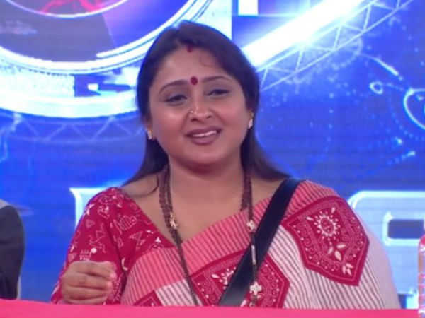 ಮಾಳವಿಕಾ ರವರಿಗೆ ಅರ್ಹತೆ ಏನಿದೆ.?