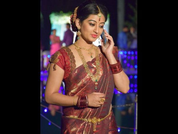ಒಂದು ಲಕ್ಷ ರೂಪಾಯಿ ಮೌಲ್ಯದ ಸೀರೆ