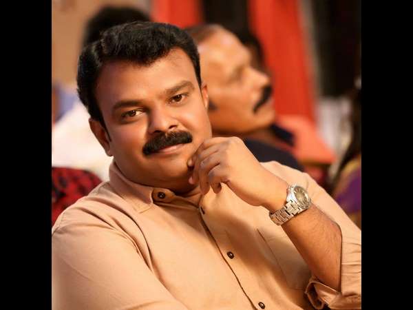 ಥಿಯೇಟರ್ ಅವರನ್ನ ಕೇಳಿದ್ರೆ ಕಥೆ ಹೇಳ್ತಾರೆ!