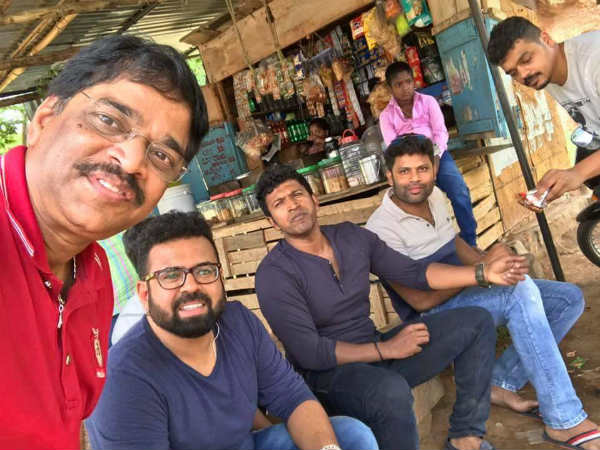 ಅಪ್ಪು ಸರಳತೆಗೊಂದು ಉದಾಹರಣೆ