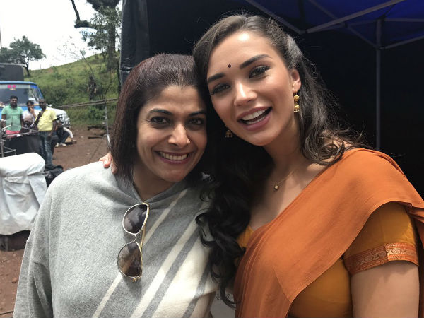 ಆಮಿ ಜಾಕ್ಸನ್ ಜೊತೆ ಪ್ರಿಯಾ ಪೋಸ್