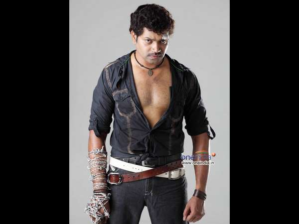 ಸೈನಿಕನ ಪಾತ್ರದಲ್ಲಿ ವಿನೋದ್
