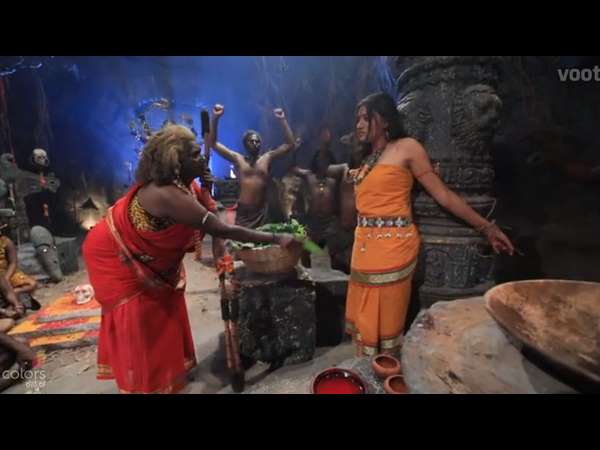 ಬಲಿ ಕೊಡುವುದಕ್ಕೂ ಮುಂಚೆ ಪೂಜೆ