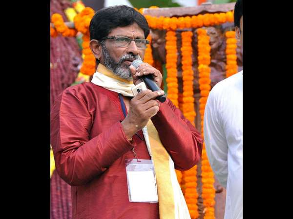 ಚಿತ್ರೀಕರಣದ ಸ್ಥಳದಲ್ಲಿ 'ನಾಗೇಂದ್ರ ಪ್ರಸಾದ್ 'ಉಪಸ್ಥಿತಿ