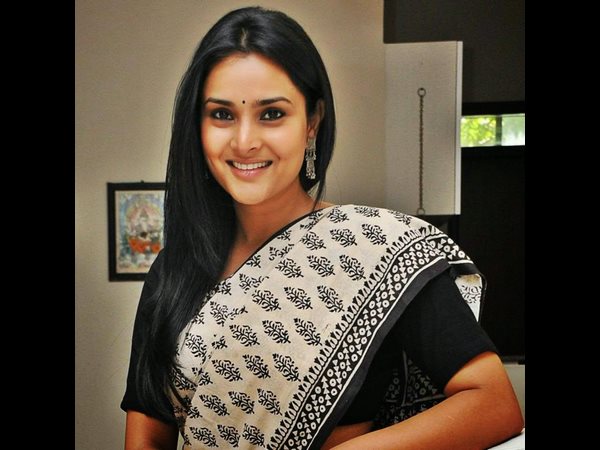 ದೀಪಿಕಾ ಬೆನ್ನಿಗೆ ನಿಂತ 'ಸ್ಯಾಂಡಲ್ ವುಡ್'