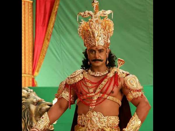 ದರ್ಶನ್ ಗೆ ಉಡುಗೊರೆ ನೀಡಿದ ಮುನಿರತ್ನ