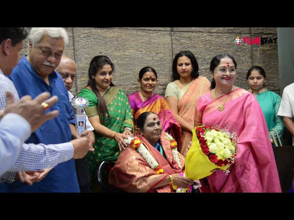 ಪಾರ್ವತಮ್ಮ ರಾಜ್ ಕುಮಾರ್ ಅವರಿಗೆ ಡಾಕ್ಟರೇಟ್