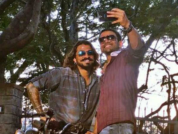 ಪ್ರತಿ ಪಾತ್ರಗಳು ಹಿಟ್