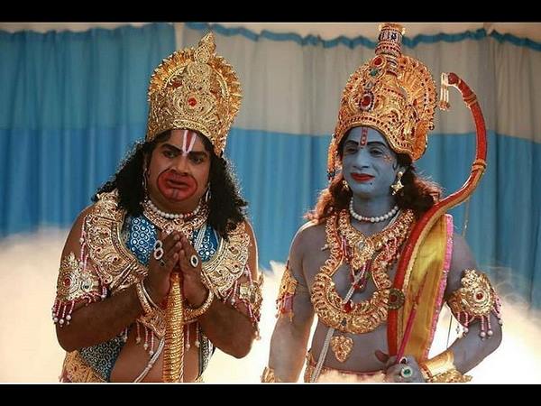 'ಜಾನಿ ಜಾನಿ ಎಸ್ ಪಪ್ಪಾ' ಟ್ರೈಲರ್-ಹಾಡುಗಳ ಮೋಡಿ