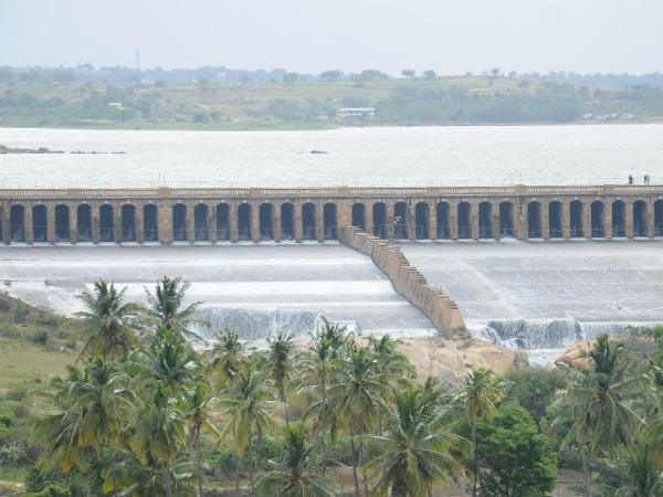 ಕರ್ನಾಟಕದಲ್ಲಿರುವಂತಹ ತಾಯಿಗೆ ಕೇಳ್ತಾ ಇದ್ದೀನಿ