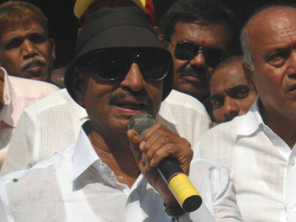 ಸಿಂಬು ಧೈರ್ಯ ಮೆಚ್ಚಬೇಕು