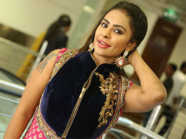ಸ್ಟುಡಿಯೋಗೆ ಬರಹೇಳಿ ದೌರ್ಜನ್ಯವೆಸಗಿದ್ದಾರೆ