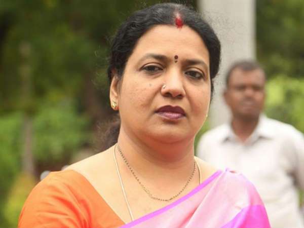 ಬ್ಲ್ಯಾಕ್ ಮೇಲ್ ಮಾಡುತ್ತಿದ್ದ ಜೀವಿತಾ