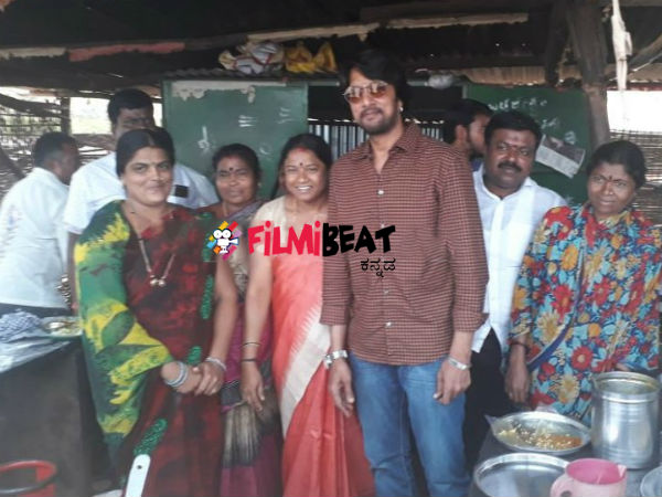 ರಸ್ತೆ ಬದಿಯಲ್ಲಿ ಊಟ ಮಾಡಿದ ಸುದೀಪ್