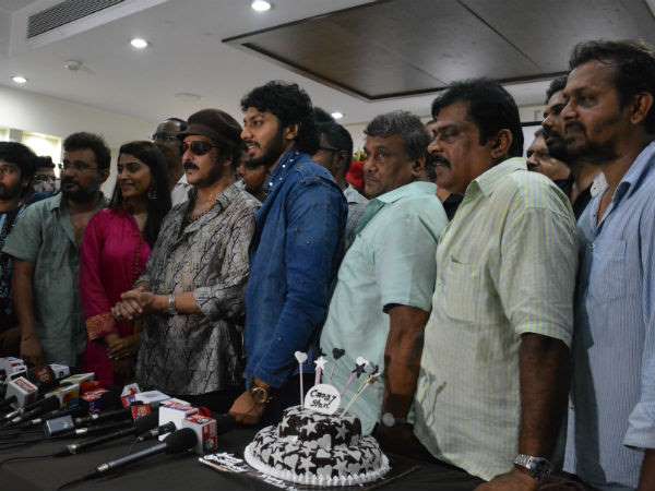 ವಿಭಿನ್ನ ಲುಕ್ ಗಳಲ್ಲಿ ರವಿಚಂದ್ರನ್