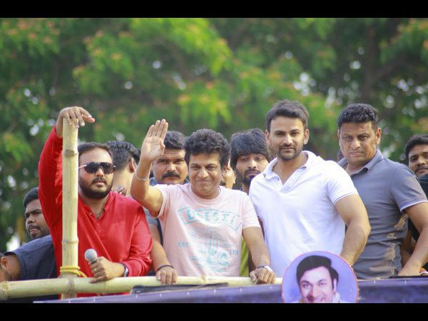 tagaru kannada movie completed 25 weeks tagaru kannada movie completed 25 weeks