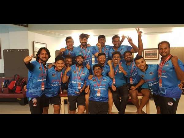 Kcc cricket tournament : wodeyar chargers enters final Kcc cricket tournament : wodeyar chargers enters final