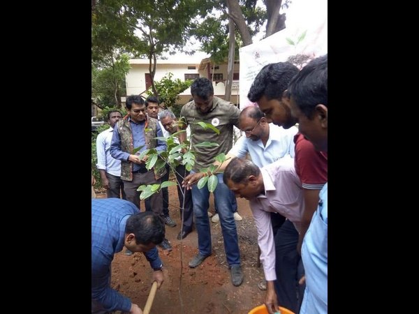ಹೊಸ ಕ್ಯಾಮೆರಾ ಖರೀದಿ ಮಾಡಿದ ದರ್ಶನ್