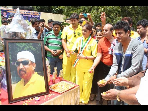 ಒಂದು ಲಕ್ಷ ಹಣ ನೀಡಿದ ಶಿವಣ್ಣ
