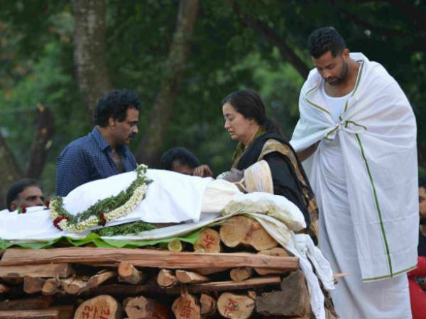 ಕುಟುಂಬದವರು ಒಪ್ಪಲಿಲ್ಲವಾ.?
