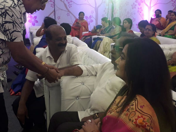 ರೆಬೆಲ್ ಸ್ಟಾರ್ ದಂಪತಿ