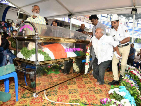 ಮತ್ತೆ ಹುಟ್ಟಿ ಬಾ ಮಂಡ್ಯಕ್ಕೆ..